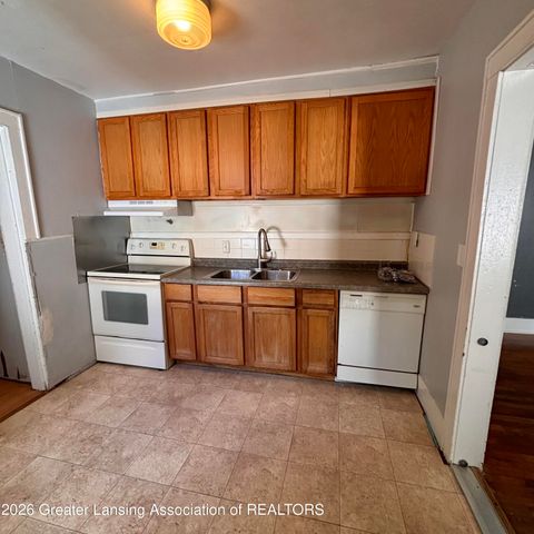 326 E Potter Avenue, Lansing, MI 48910