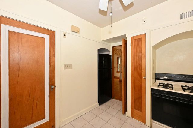 4471 Ardmore AVENUE, Shorewood, WI 53211