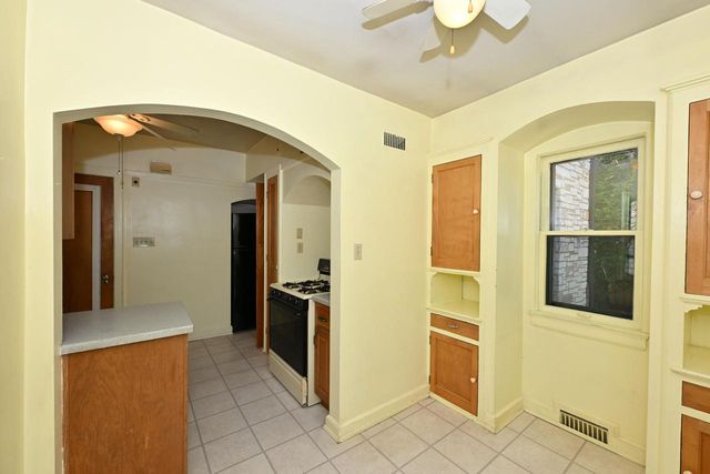 4471 Ardmore AVENUE, Shorewood, WI 53211