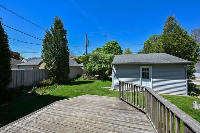 4471 Ardmore AVENUE, Shorewood, WI 53211