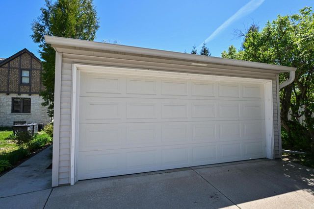 4471 Ardmore AVENUE, Shorewood, WI 53211