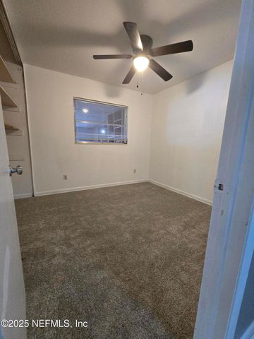 7717 KNOLL Drive N, Jacksonville, FL 32221