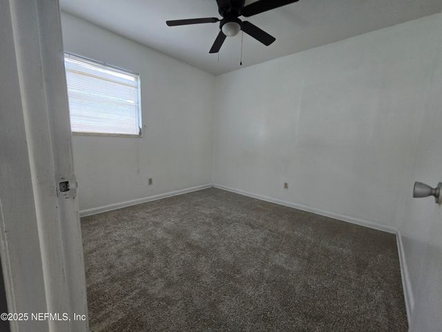 7717 KNOLL Drive N, Jacksonville, FL 32221