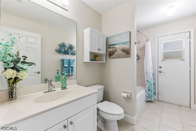 1905 SW 25th TER, Cape Coral, FL 33914