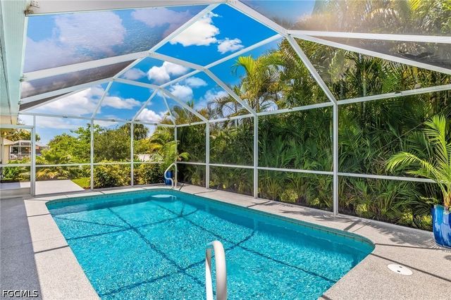 1905 SW 25th TER, Cape Coral, FL 33914