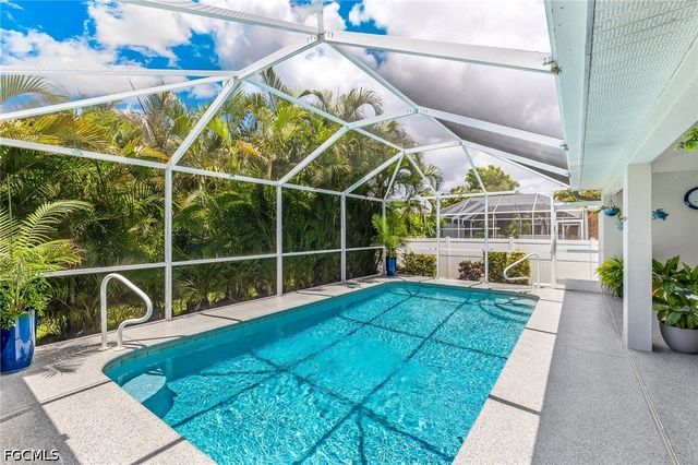1905 SW 25th TER, Cape Coral, FL 33914
