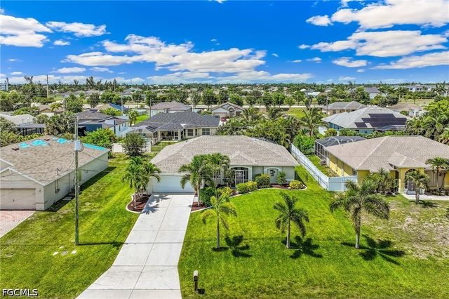 1905 SW 25th TER, Cape Coral, FL 33914