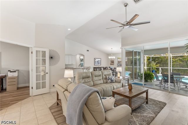 1905 SW 25th TER, Cape Coral, FL 33914