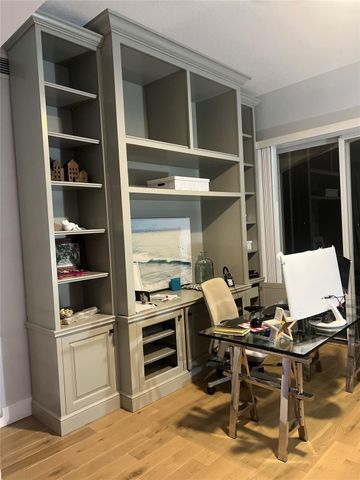 34 Harbour Isle Drive 105, Fort Pierce, FL 34949