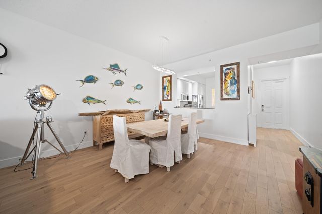 34 Harbour Isle Drive 105, Fort Pierce, FL 34949