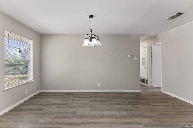 5143 Village Row, San Antonio, TX 78218