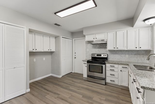 5143 Village Row, San Antonio, TX 78218
