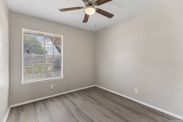 5143 Village Row, San Antonio, TX 78218