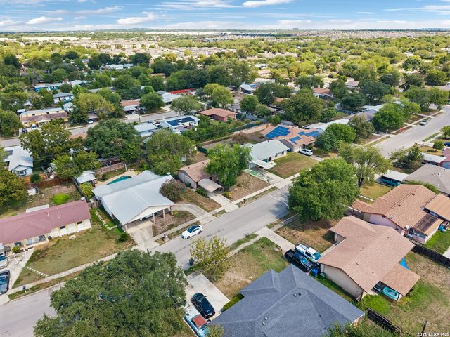 5143 Village Row, San Antonio, TX 78218