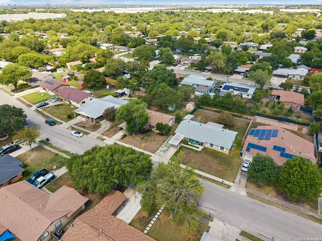 5143 Village Row, San Antonio, TX 78218