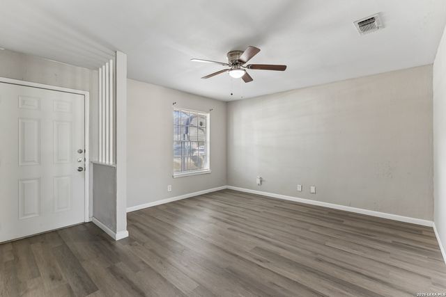 5143 Village Row, San Antonio, TX 78218
