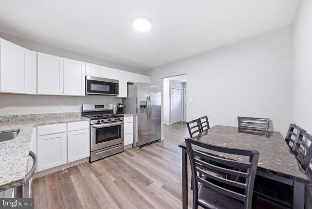 16 VALLEY DR, Pine Hill, NJ 08021