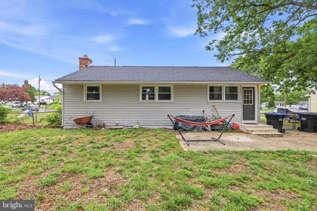 16 VALLEY DR, Pine Hill, NJ 08021