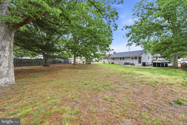 16 VALLEY DR, Pine Hill, NJ 08021