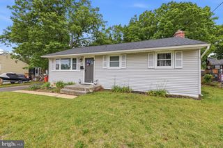 16 VALLEY DR, Pine Hill, NJ 08021