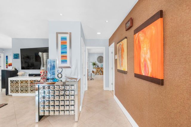 5751 NE 22nd Way, Fort Lauderdale, FL 33308