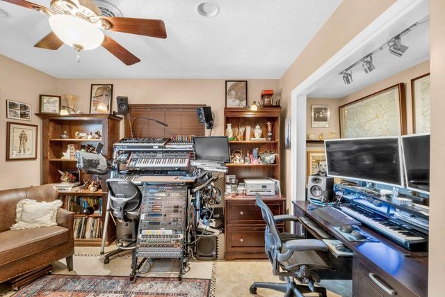 5751 NE 22nd Way, Fort Lauderdale, FL 33308