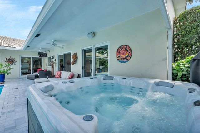 5751 NE 22nd Way, Fort Lauderdale, FL 33308