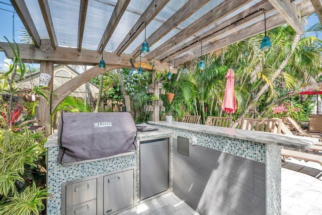 5751 NE 22nd Way, Fort Lauderdale, FL 33308
