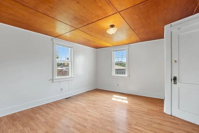 702 Richard St, Springfield, TN 37172