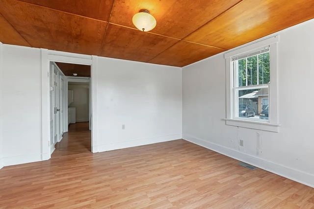 702 Richard St, Springfield, TN 37172