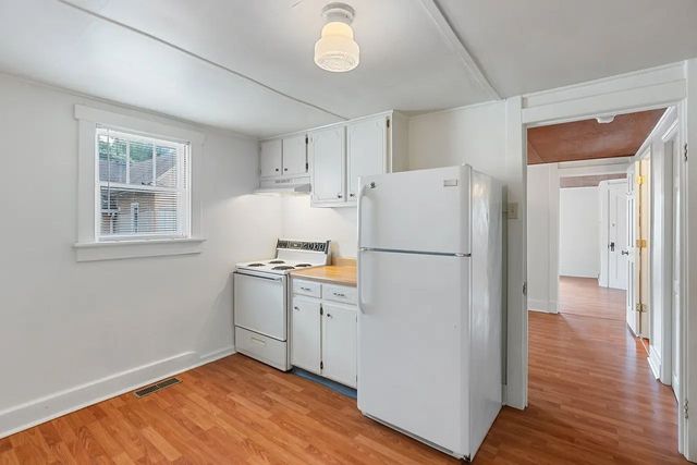 702 Richard St, Springfield, TN 37172