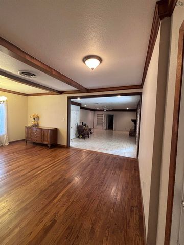 1644 DAYTON AVENUE, Wichita Falls, TX 76301