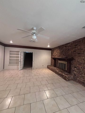 1644 DAYTON AVENUE, Wichita Falls, TX 76301