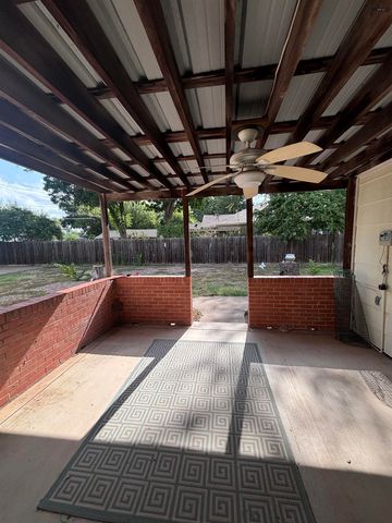 1644 DAYTON AVENUE, Wichita Falls, TX 76301