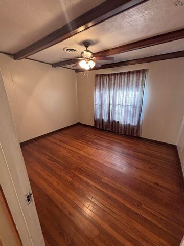 1644 DAYTON AVENUE, Wichita Falls, TX 76301