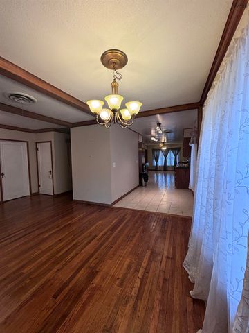 1644 DAYTON AVENUE, Wichita Falls, TX 76301