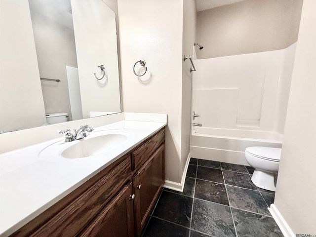 10362 Hillmont Ave, Baton Rouge, LA 70810