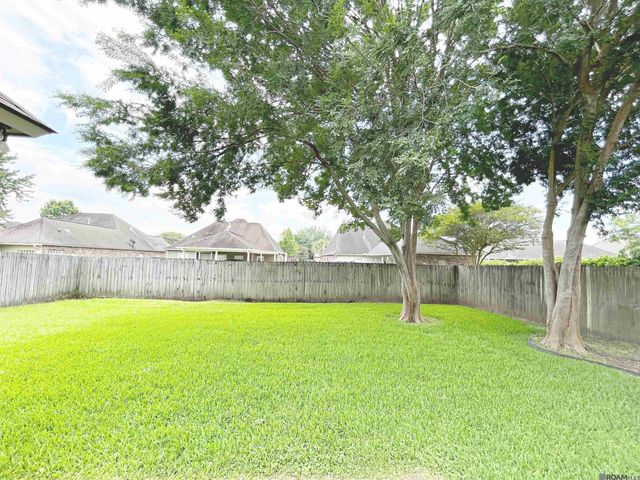 10362 Hillmont Ave, Baton Rouge, LA 70810
