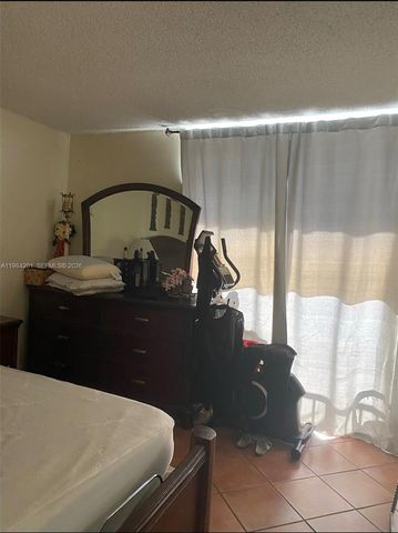 1801 S Treasure Dr 414, North Bay Village, FL 33141