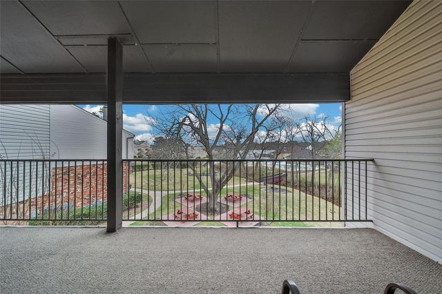 1000 April Sound Boulevard, Conroe, TX 77356