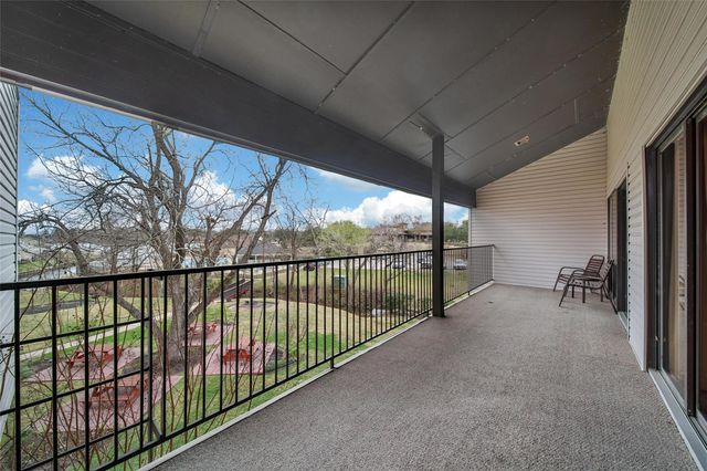 1000 April Sound Boulevard, Conroe, TX 77356