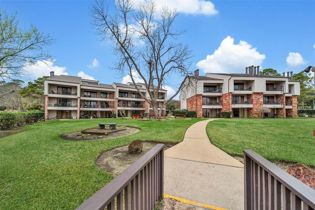 1000 April Sound Boulevard, Conroe, TX 77356