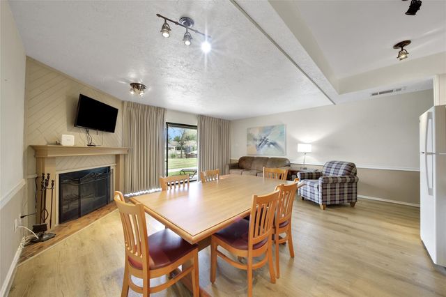 1000 April Sound Boulevard, Conroe, TX 77356