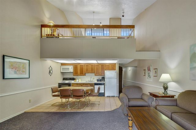 1000 April Sound Boulevard, Conroe, TX 77356