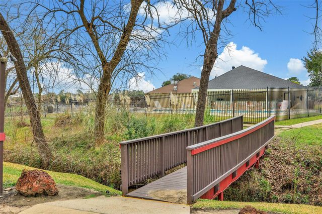 1000 April Sound Boulevard, Conroe, TX 77356