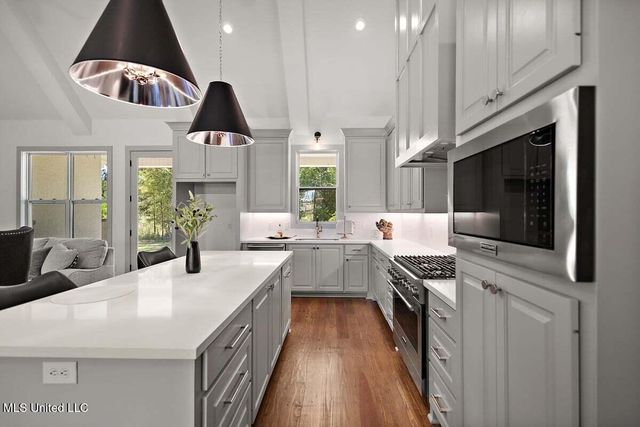 103 Grayson Way, Madison, MS 39110