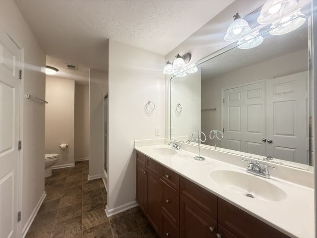 140 Alden Ln, Lebanon, TN 37087