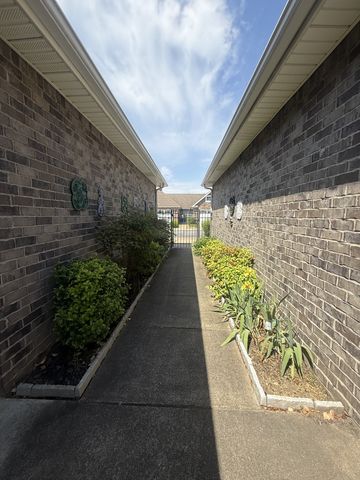 140 Alden Ln, Lebanon, TN 37087