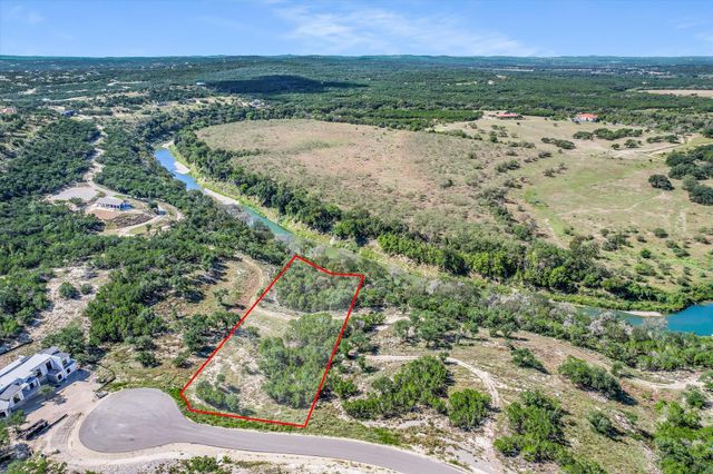2038 Paradise PKWY, Canyon Lake, TX 78133