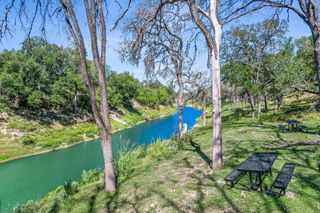 2038 Paradise PKWY, Canyon Lake, TX 78133